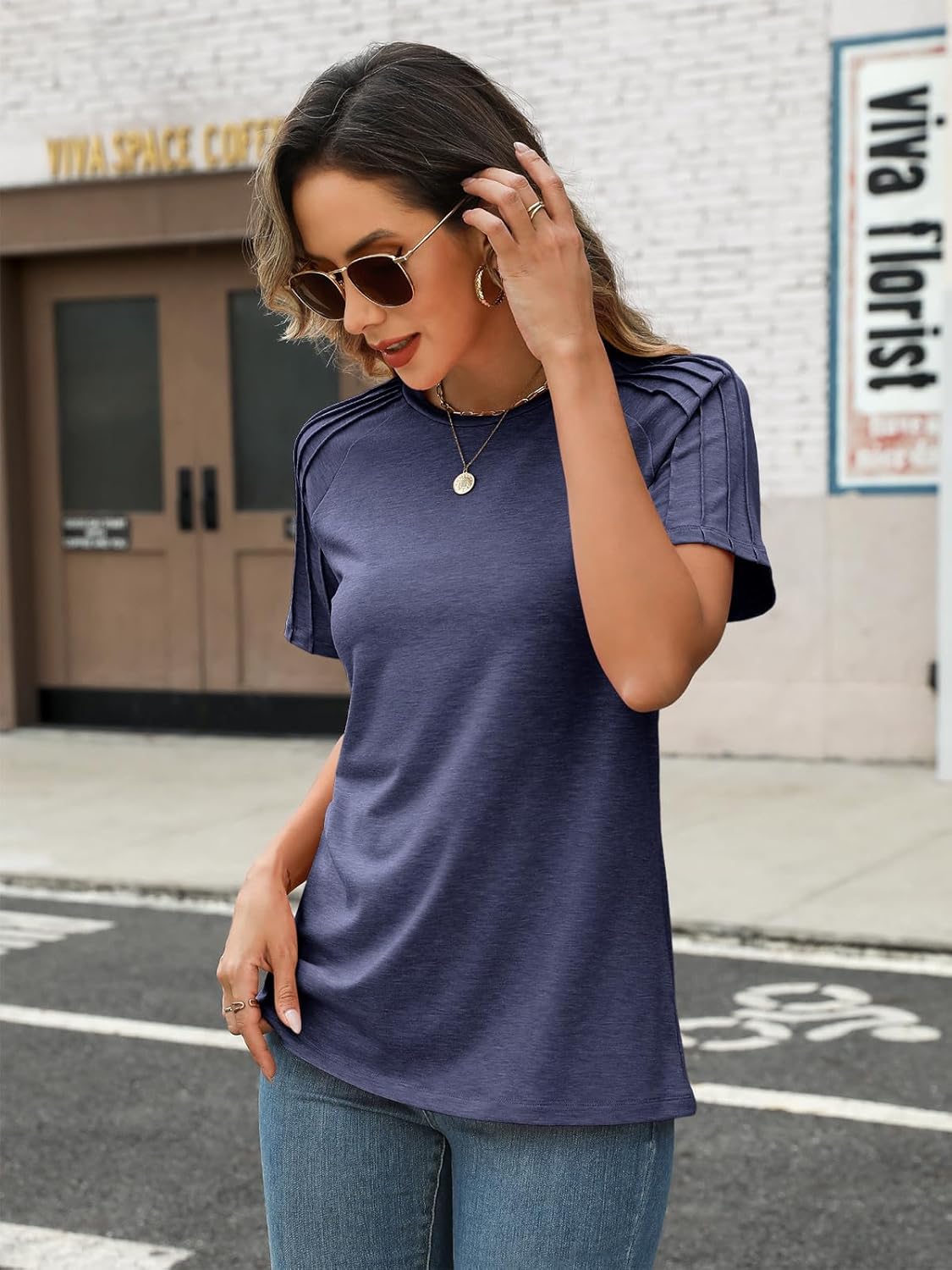 Women's Summer Short Sleeve Tops Crewneck Pleated T Shirts Casual Tees