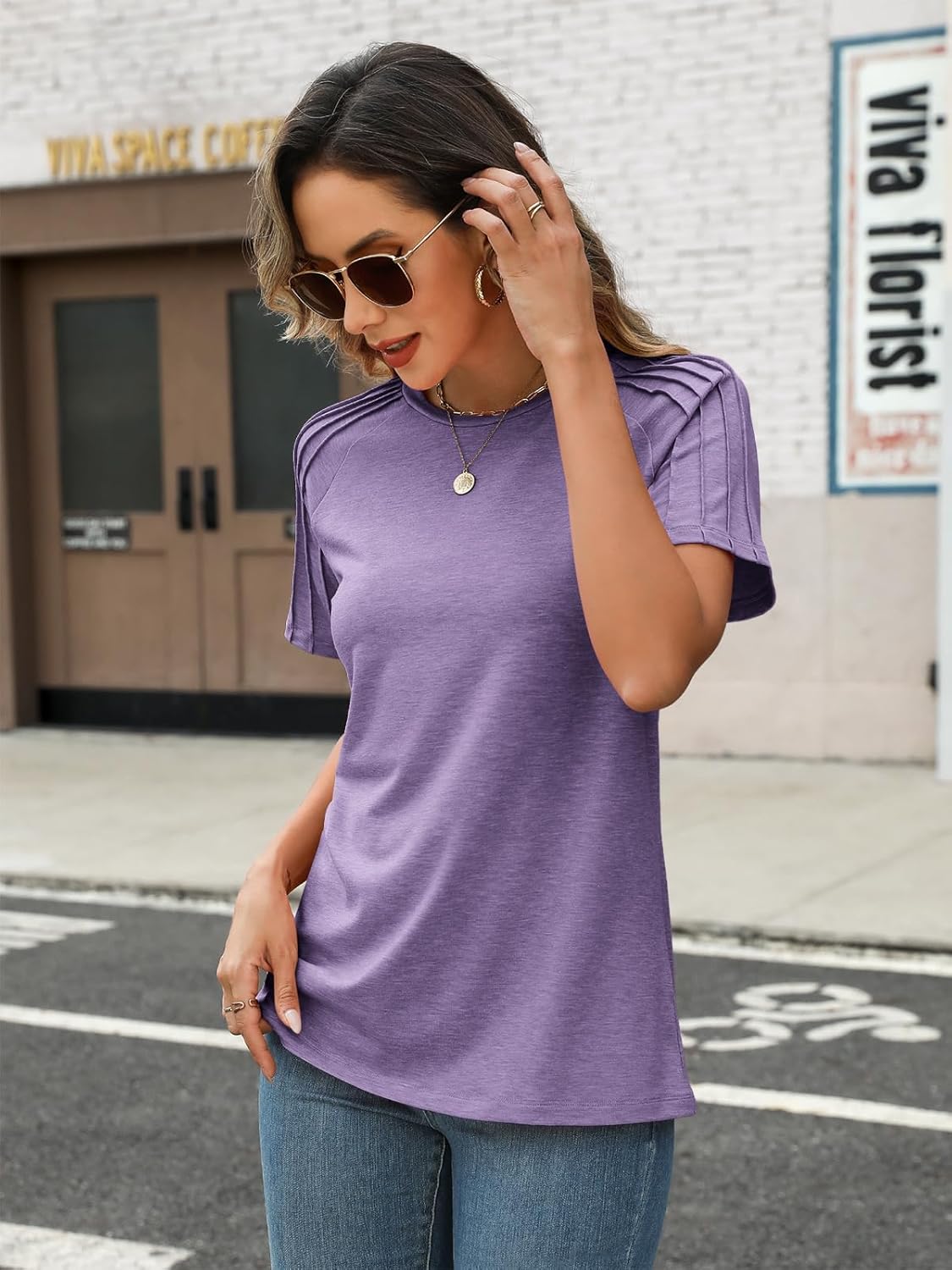 Women's Summer Short Sleeve Tops Crewneck Pleated T Shirts Casual Tees